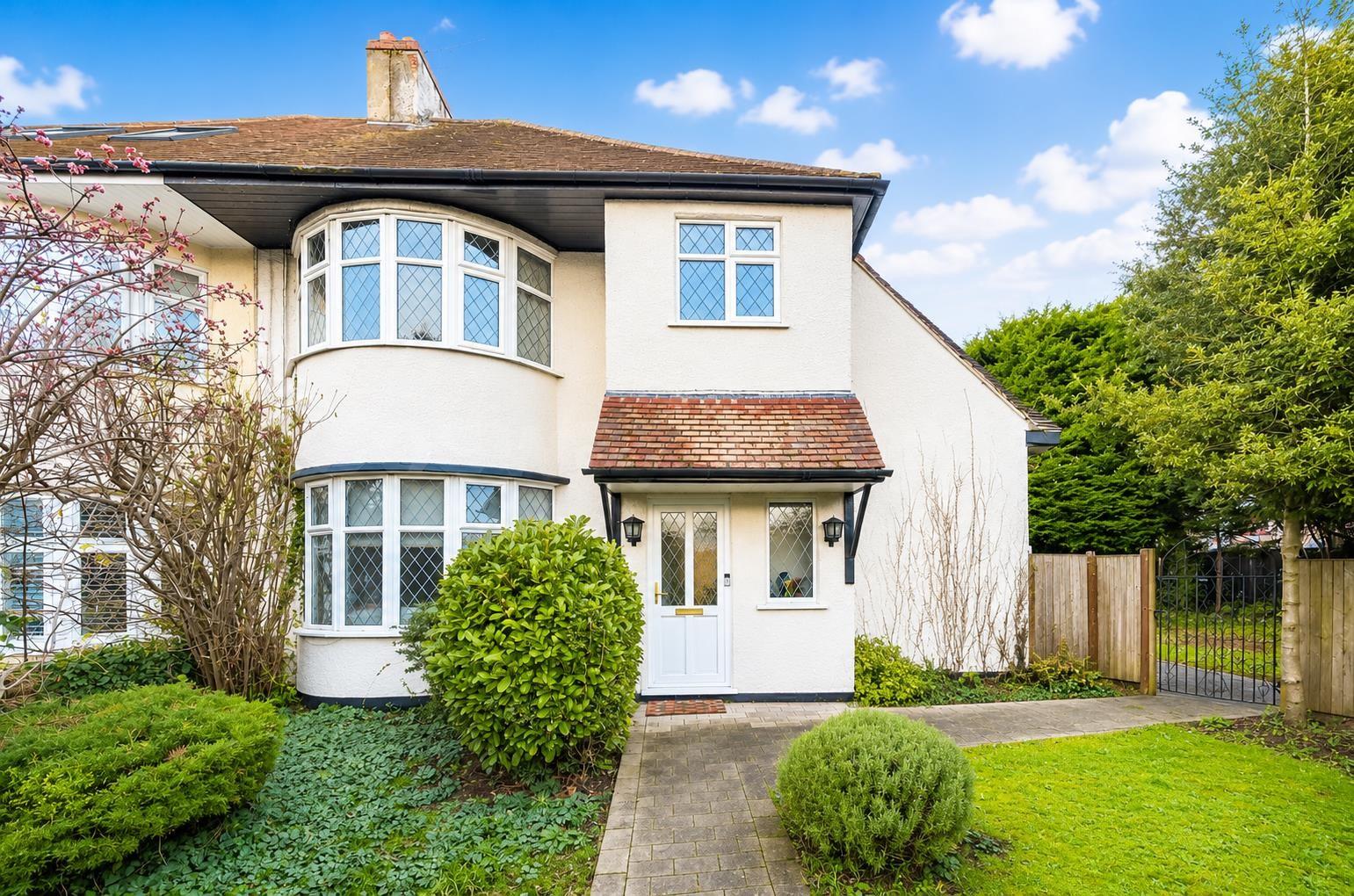 Copthall Gardens, Mill Hill, NW7, London